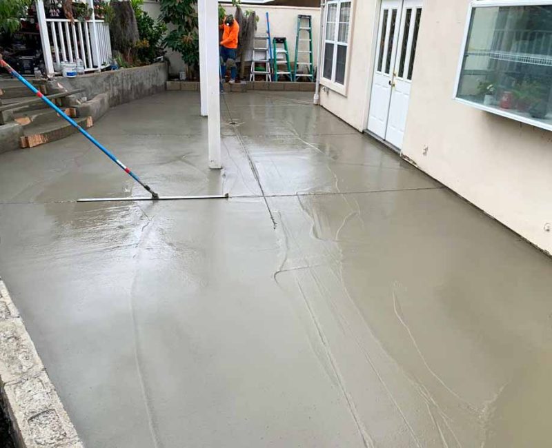 Patio floor reconstruction using concrete material